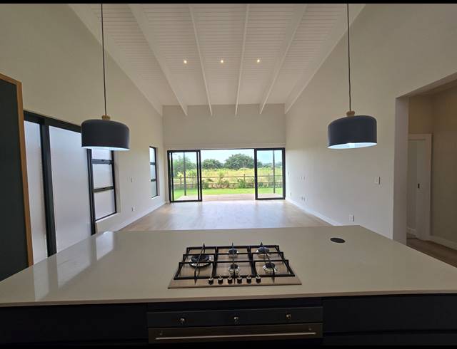 2 BEDROOM HOUSE FOR SALE IN NEW SALT ROCK CITY